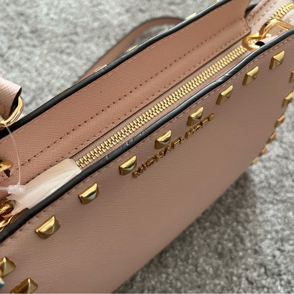 Michael Kors selma medium stud crossbody NWT pink - Picture 8 of 10